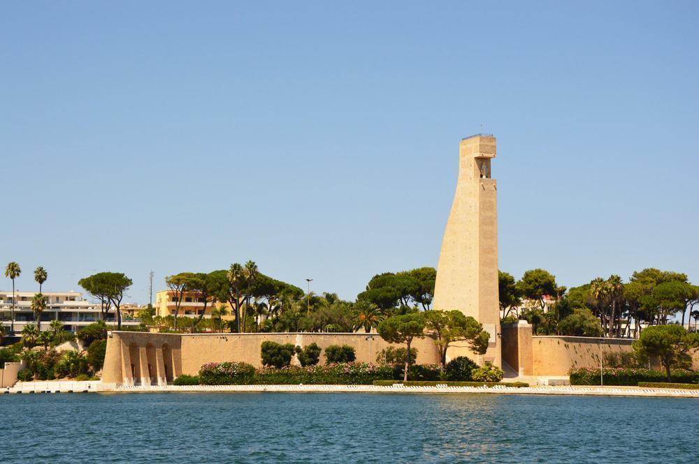 Monumentul marinarilor italieni