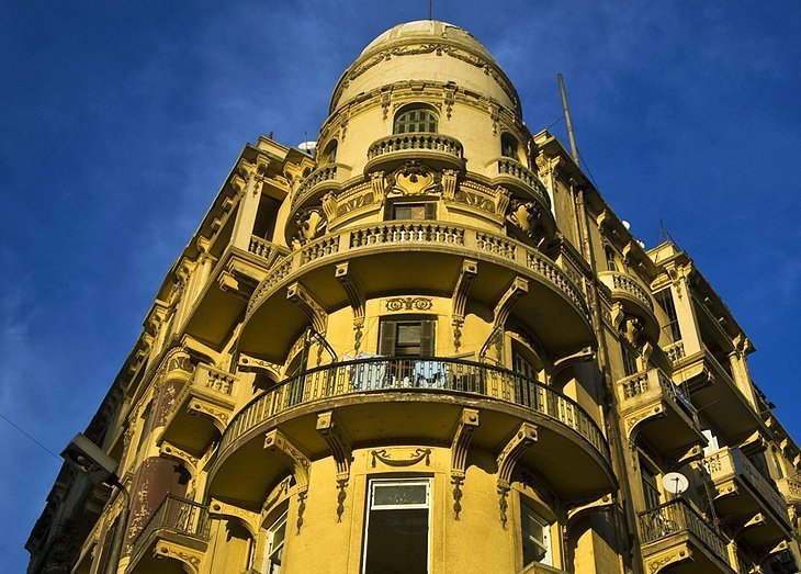 Explorați arhitectura centrului orașului Cairo