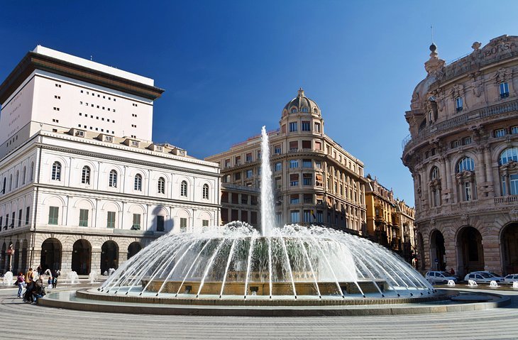 Piazza De Ferrari și Teatro Carlo Felice