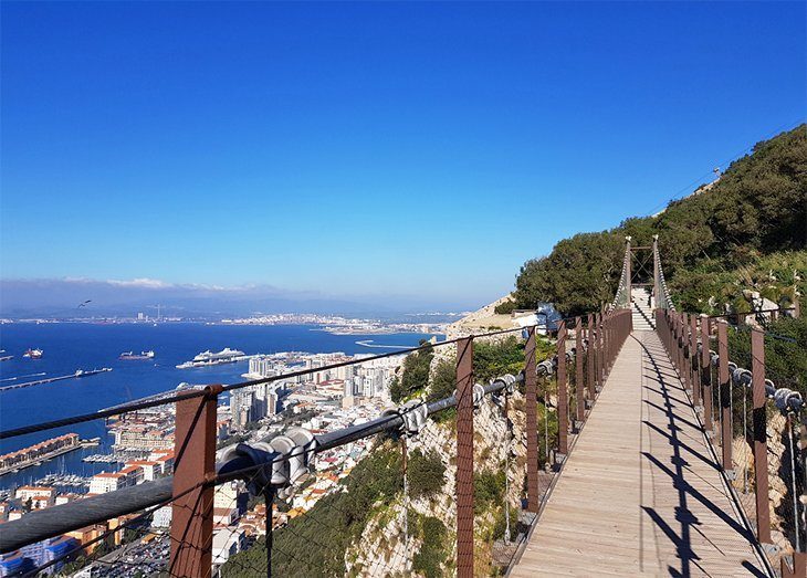 Gibraltar Skywalk și Podul suspendat Windsor