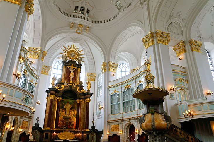 Biserica Sf. Mihail