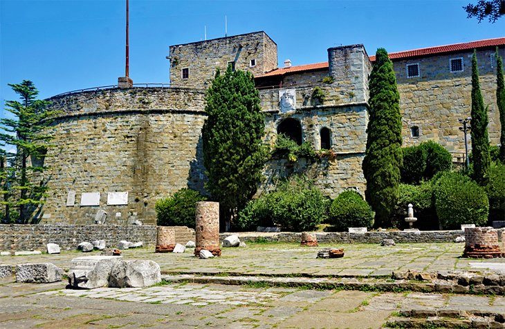 Castello di San Giusto