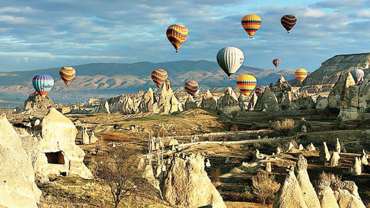 Vacanta 1 – 5 Martie in Cappadocia – 272 EUR/4 nopti/ 2 peroane (zbor, cazare+ mic dejun inclus)