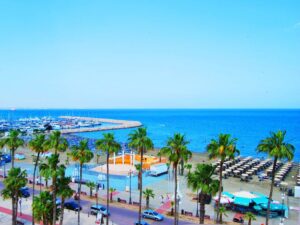 Larnaca – de la 202 EUR (cazare + zbor 48 EUR/pers) in plin sezon – 5 zile