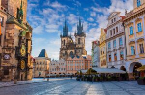 Zboruri catre oraşul celor o mie de turnuri, Praga – 87 euro (dus-intors)