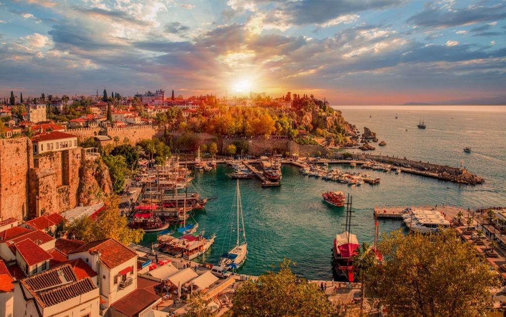 Despre Antalya (Turcia), cand sa mergi, perioade bune si atractii turistice