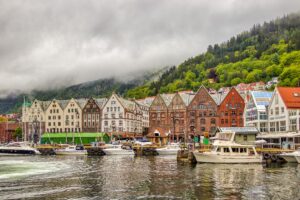 City break de vara in frumosul Bergen, Norvegia! 137 euro ( zbor si cazare 3 nopti)