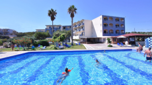 Vară! Sejur all-inclusive la un hotel de 4 * foarte bine cotat în Creta pentru doar 63 € / noapte! (anulare gratuită)