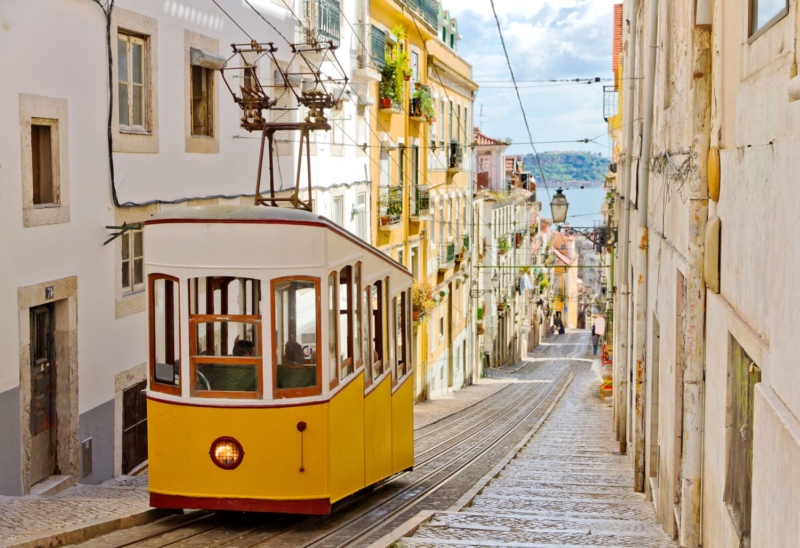 5 nopti in Lisabona, Portugalia – 271 euro (include zbor + cazare)