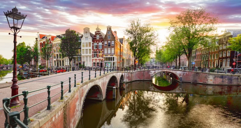 City break in Amsterdam, Olanda, 184 euro (zbor si cazare 3 nopti)