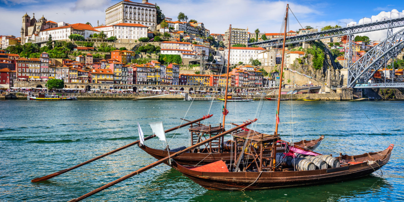 Vacanta in Porto, Portugalia! 288 euro (zbor si cazare 4 nopti)