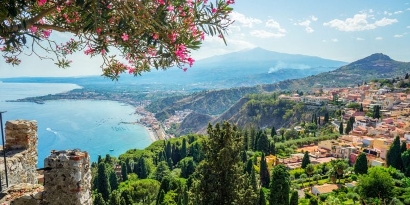 Weekend prelungit in Catania (Sicilia) Italia, 106 euro!! (zbor si cazare 3 nopti)