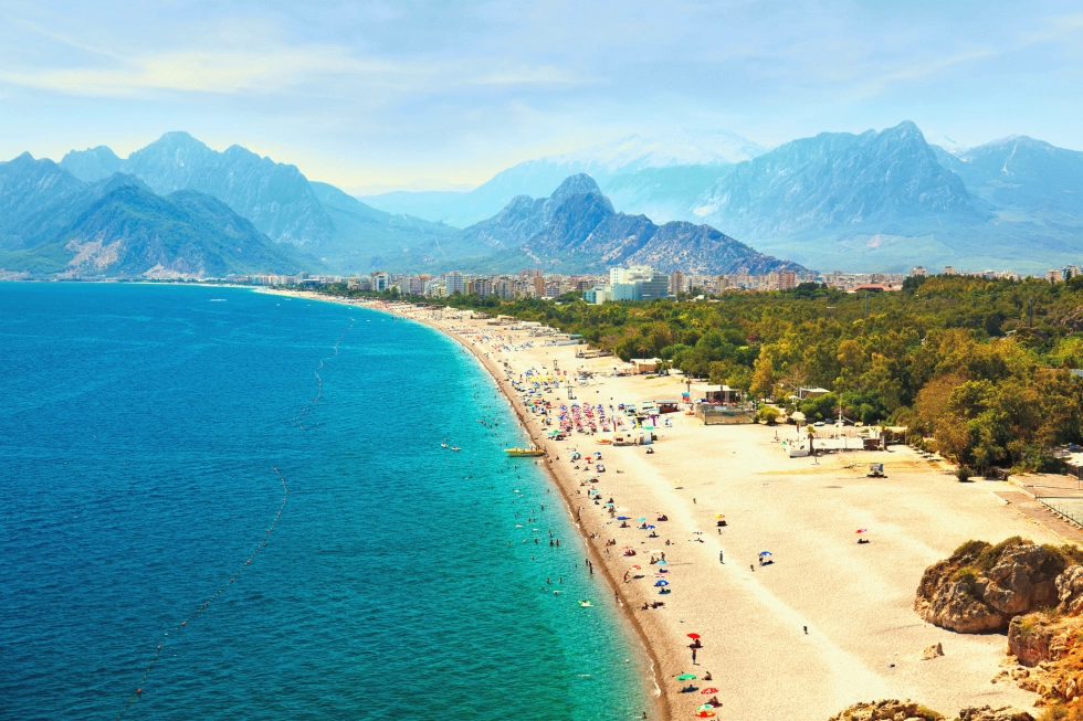 Vacanta in Antalya – 104 euro (include zbor + cazare) SAU 182 euro (zbor + cazare TOATE MESELE INCLUSE)