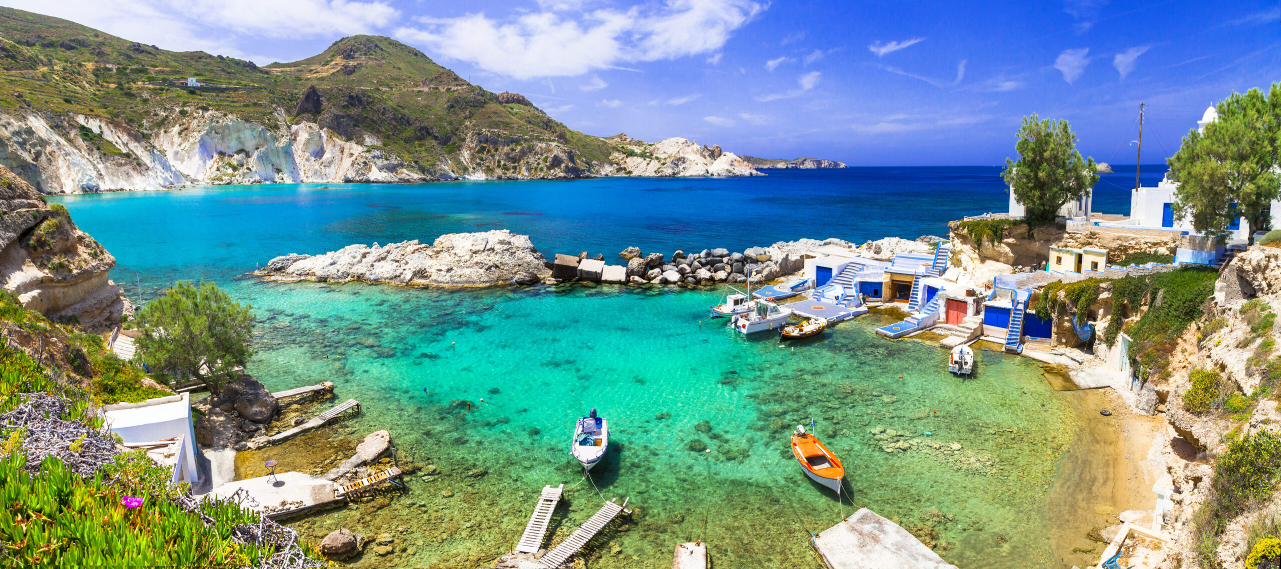 Vacanta pe Insula Milos, Grecia! – 239 euro (zbor si cazare 5 nopti)