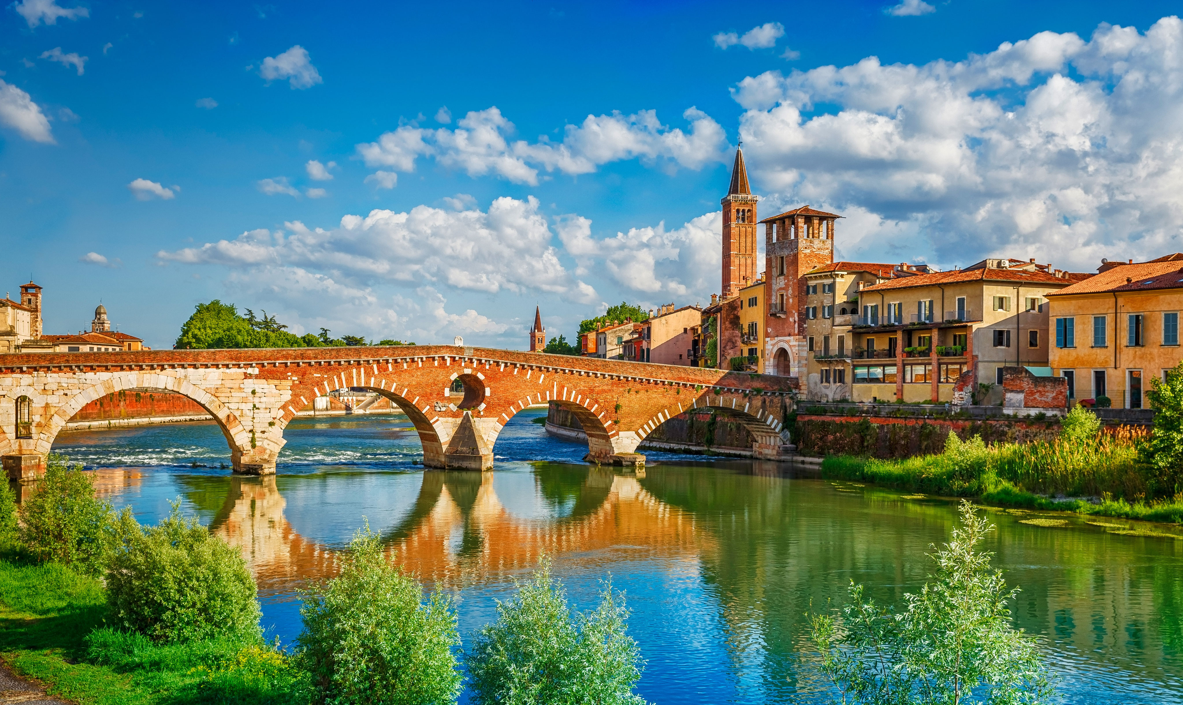 RUTA NOUA!! VACANTA in Verona (Italia) – 197 euro (zbor DIRECT Bees Airline si cazare 4 nopti)!