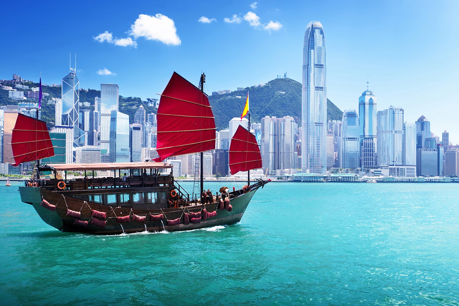 Stiai ca poti zbura GRATUIT catre Hong Kong?