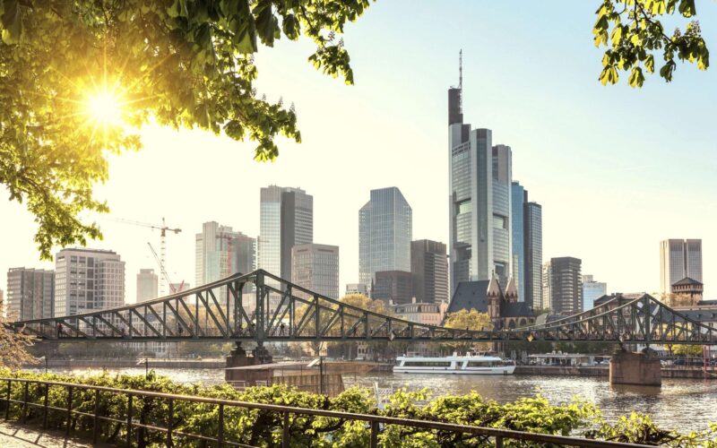 Weekend prelungit in Frankfurt (Germania), 149 euro! (zbor + cazare 4 nopti)!