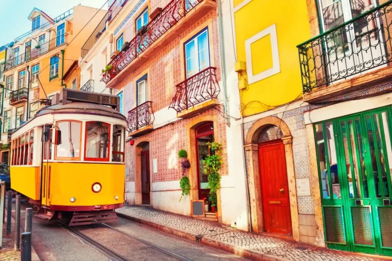 Vacanta in Lisabona, Portugalia – 366 euro (zbor + cazare 5 nopti)