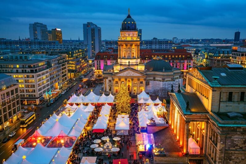 Weekend prelungit la Targul de CRACIUN in Berlin! 150 euro (zbor + cazare 3 nopti)!