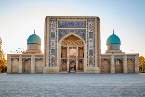 EXCLUSIVITATE! O saptamana in Uzbekistan  – 409 euro (include zbor + cazare nota 9 pe booking)