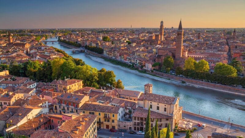 City break in Verona (Italia) – 122 euro (zbor si cazare 3 nopti)!