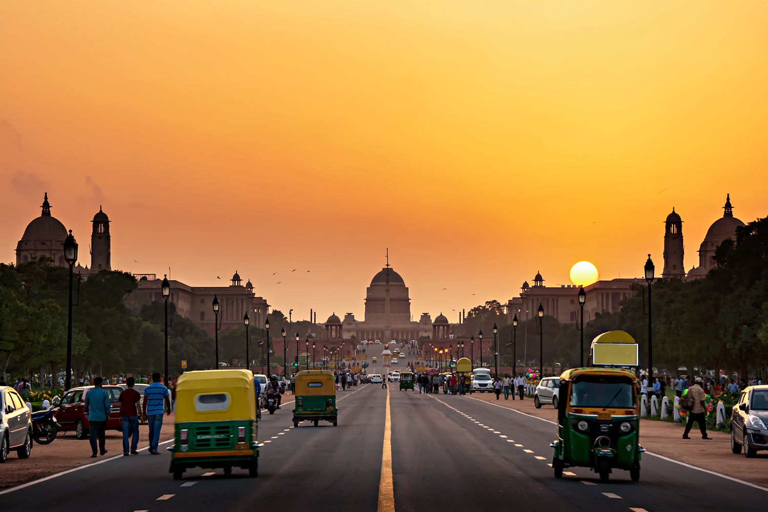 Zboruri catre New Delhi, India de la 518 euro dus-intors
