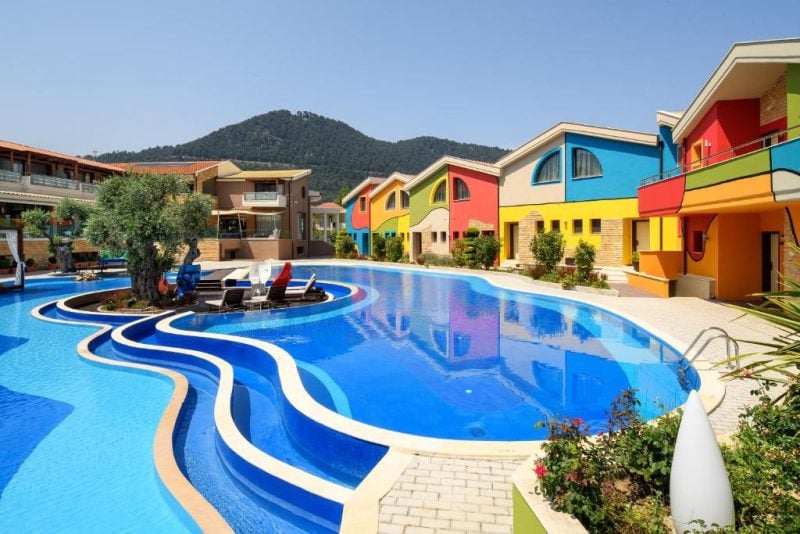 Hotel 5* in THASSOS – 83 EURO/noapte, situat pe plaja premiata cu Blue Flag