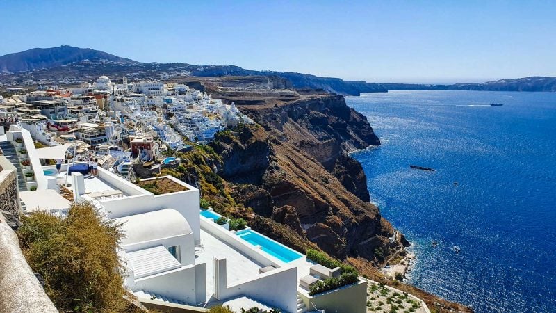 IULIE in Santorini – 239 euro (include zbor + cazare)