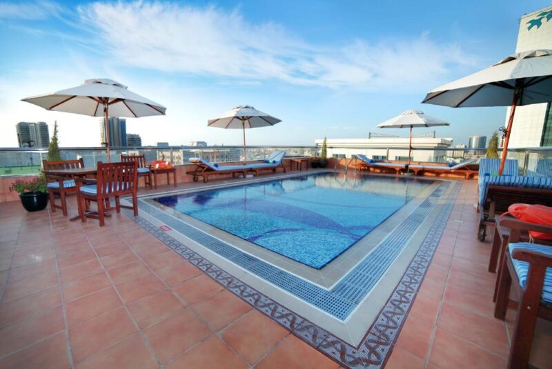 Cazare hotel 4* in Dubai 43 euro/persoana/noapte