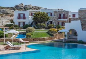 Hotel de 4 stele cu PISCINA pe insula Naxos, Grecia – la DOAR 23 euro/pers/noapte