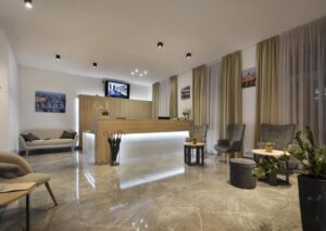 HOTEL 4* in Praga 27 euro/persoana pe noapte cu mic dejun inclus